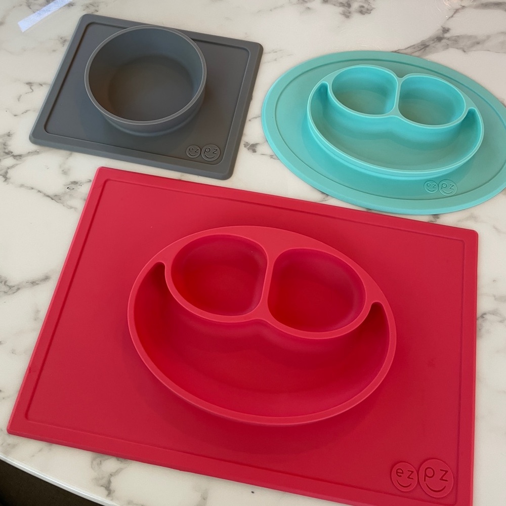 Set of 3 ezpz mat silicone toddler plates